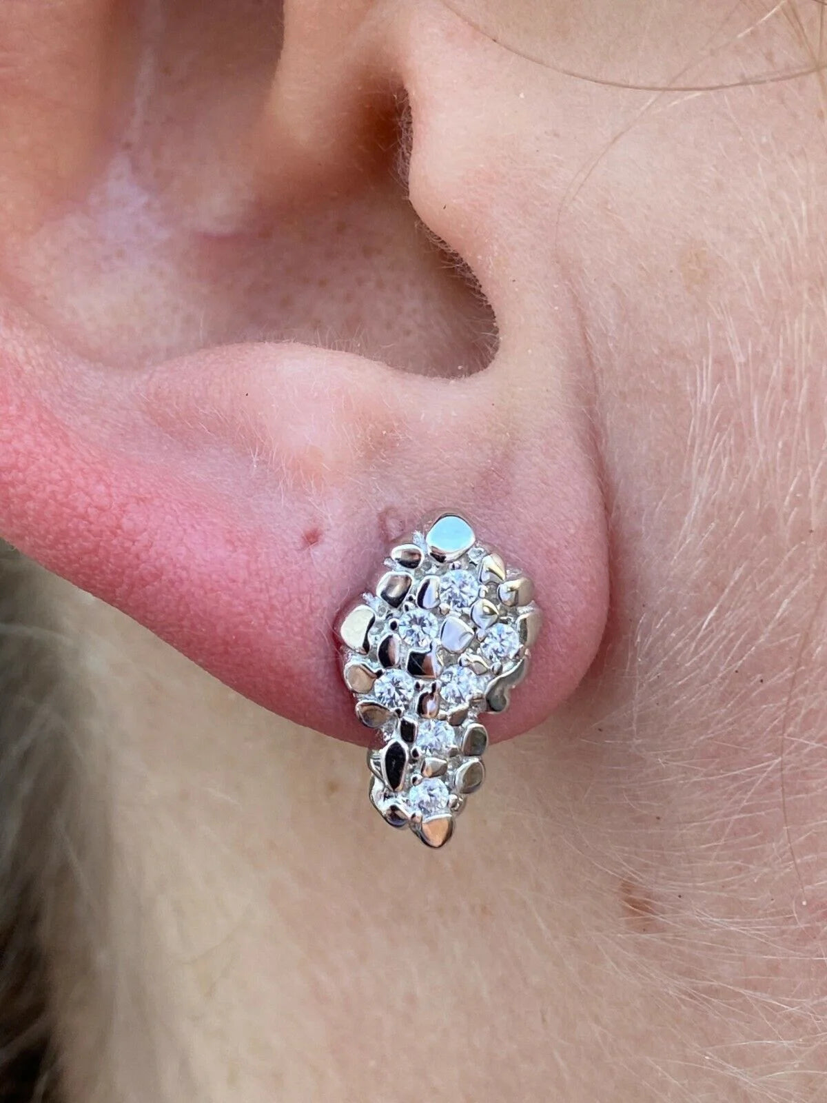 Mens 925 Sterling Silver CZ Stud Earrings I186585