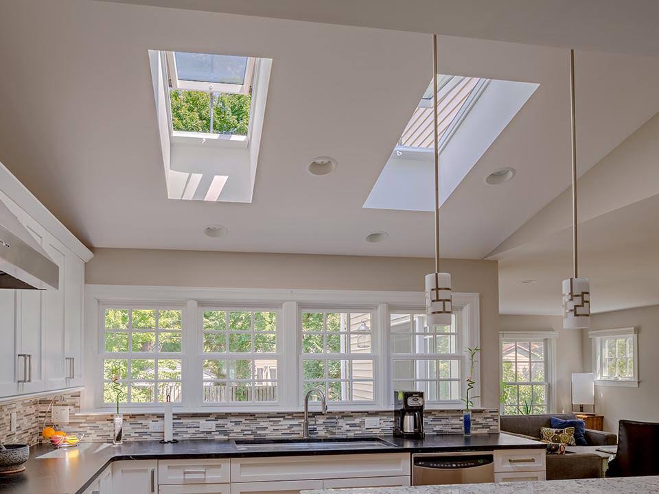 Manual Venting Fresh Air Curb Mount Skylight F131