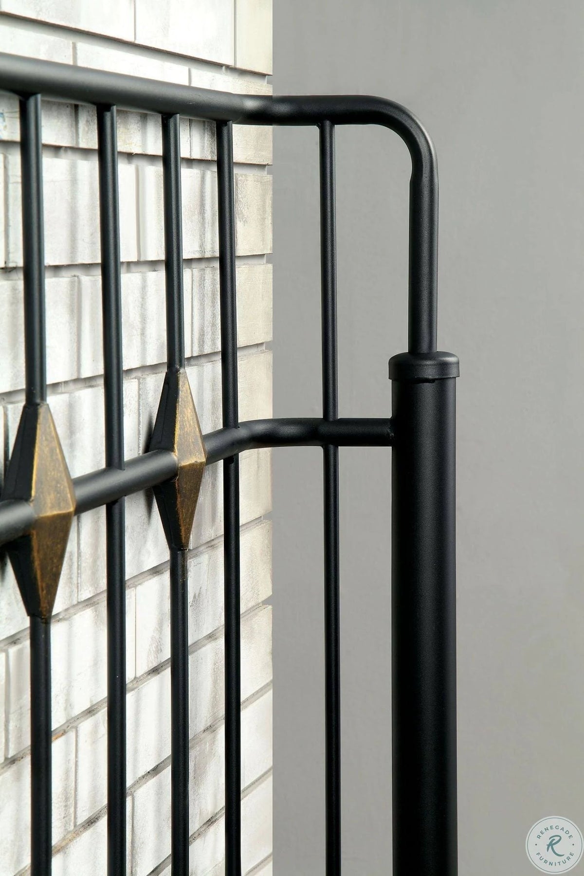 Black Queen Panel Bed R856141