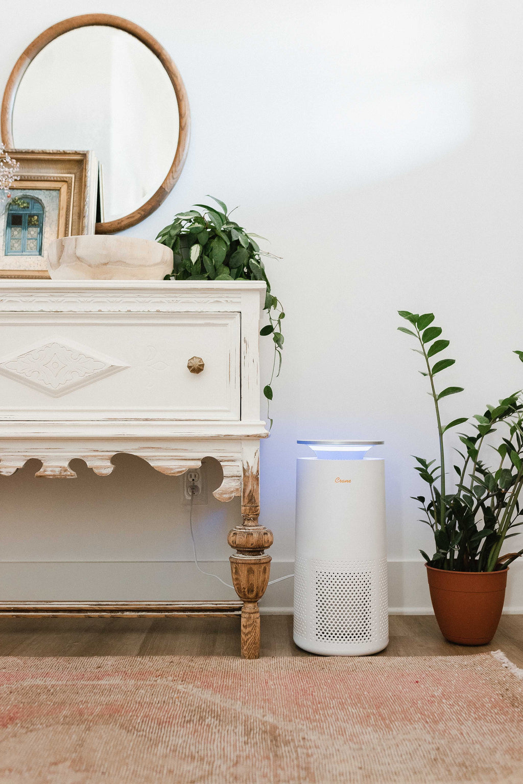 White True HEPA Tower Air Purifier with UV Light S23988