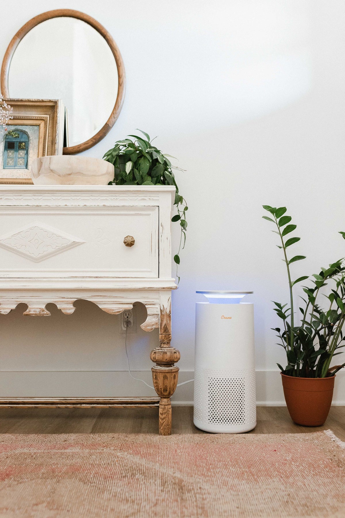 White True HEPA Tower Air Purifier with UV Light S23988